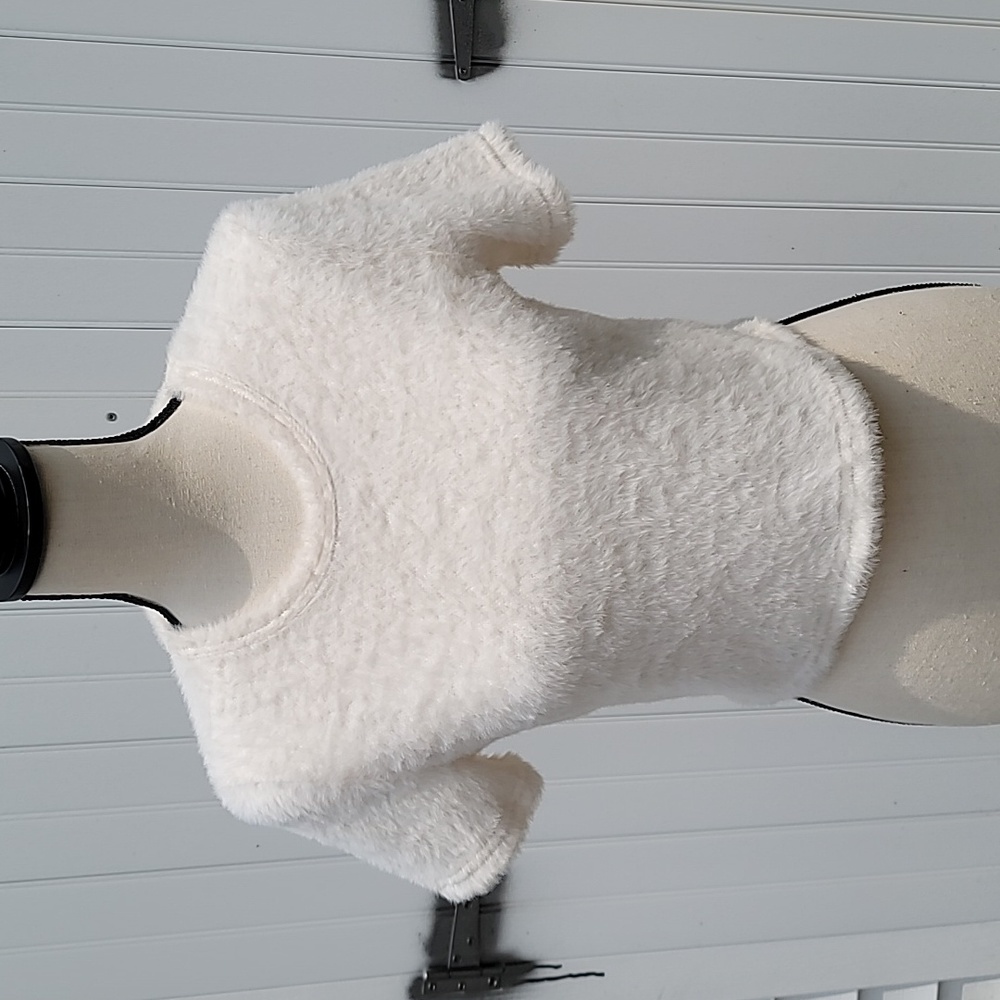 SO off-white crop sweater